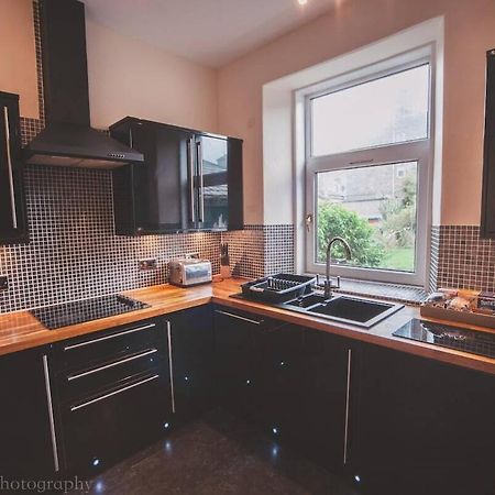 Stylish And Spacious Two Bed In Aberdeen'S West End Exterior foto